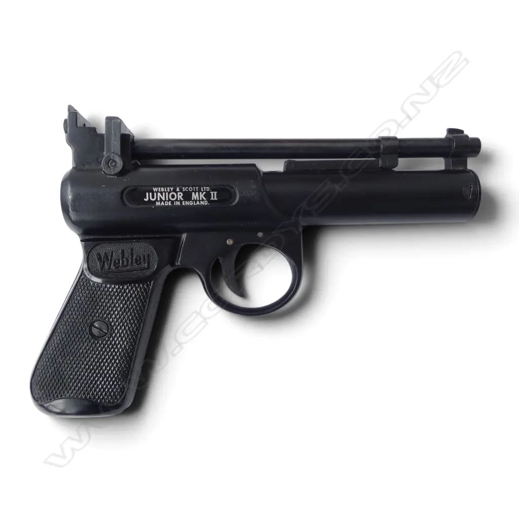 VINTAGE WEBLEY 'JUNIOR' AIR PISTOL. Boxed. .177 cal. 'MK II' w 2 pins on trigger Image 1++