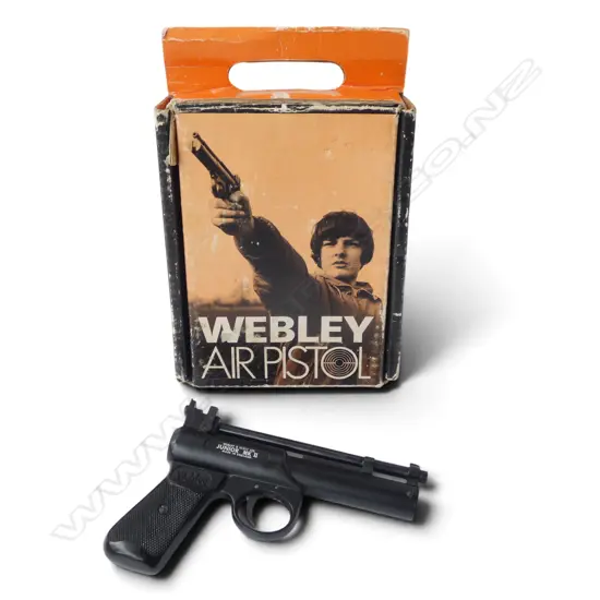 VINTAGE WEBLEY 'JUNIOR' AIR PISTOL. Boxed. .177 cal. 'MK II' w 2 pins on trigger