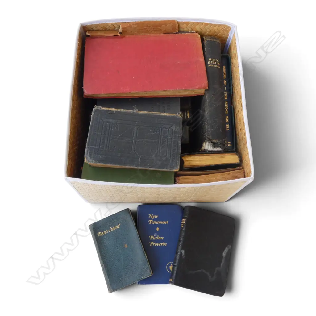 ASST. BIBLES Image 1++