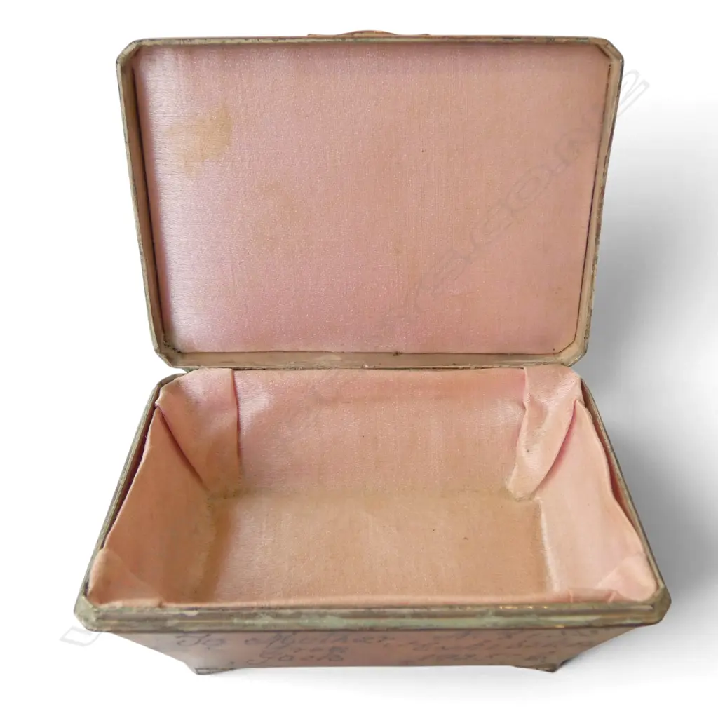 3 VINTAGE METAL PCS; SCOTTISH VESTA John Taylor & Co, 1925 SM JEWELLERY BOX & FILIGREE OPIUM BOTTLE Image 1++