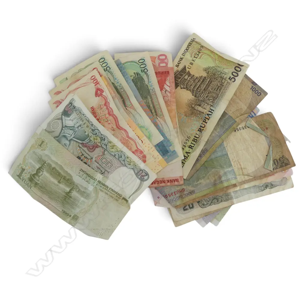 COLLECTION VINTAGE WORLD BANK NOTES: CHINA + INDONESIA ETC Image 1++