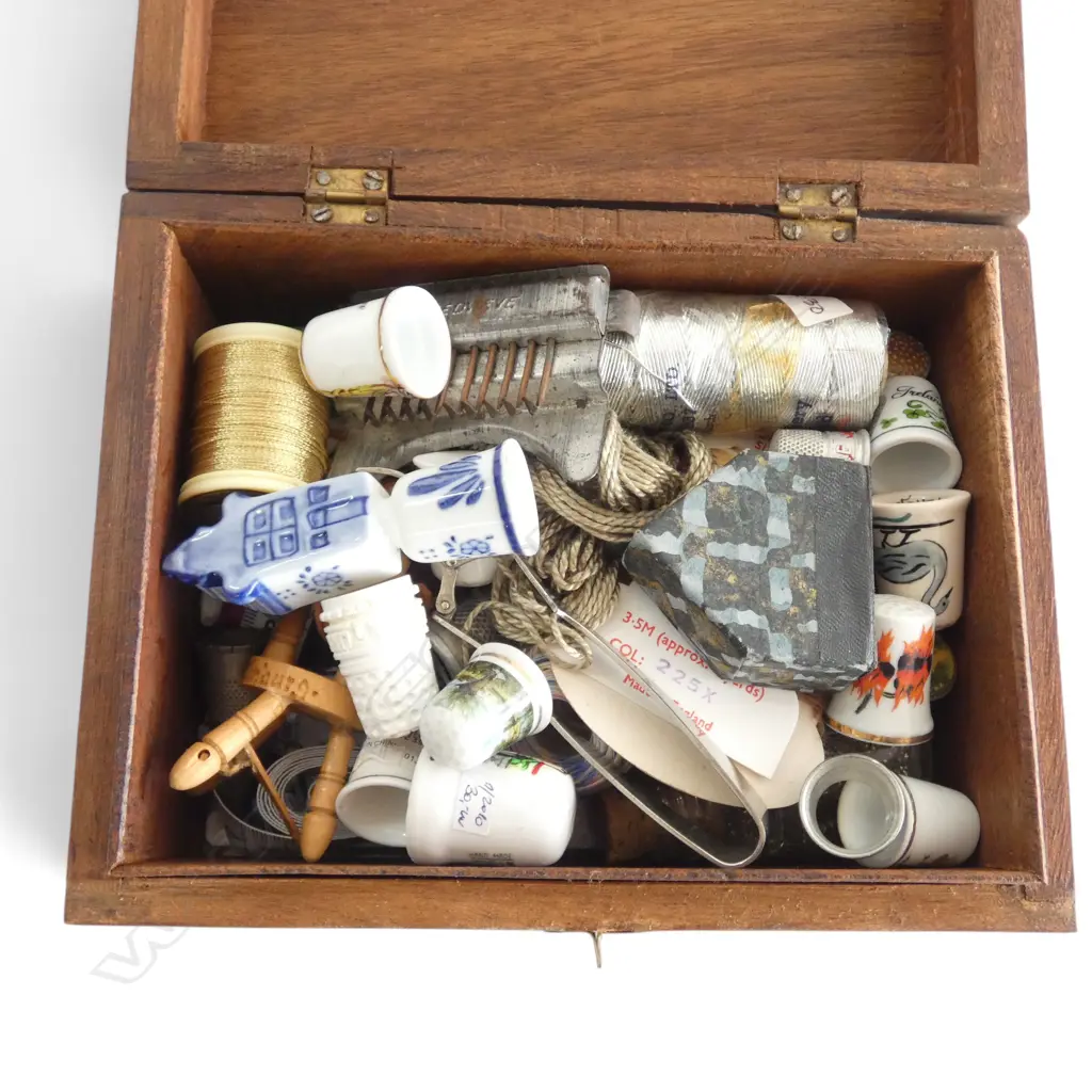 BOX OF ASST. SEWING ITEMS Image 1++