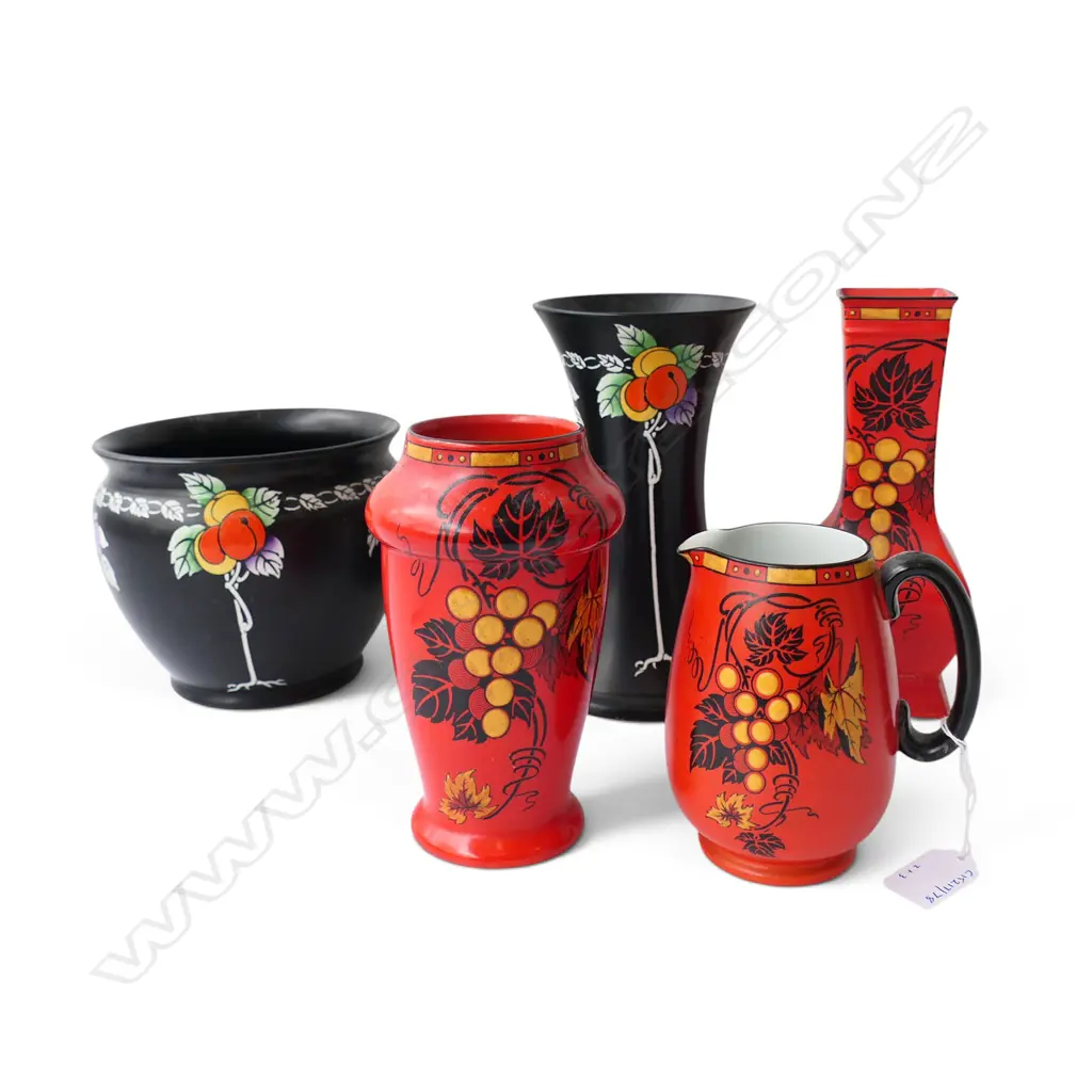 SHELLEY CHINA BLACK VASE H200MM JARDINIERE WITH 2 SHELLEY ORANGE VASES & JUG Image 1++