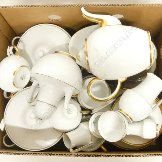 HUTCHENREUTHER WHITE & GILT PORCELAIN PART DINNER SET
