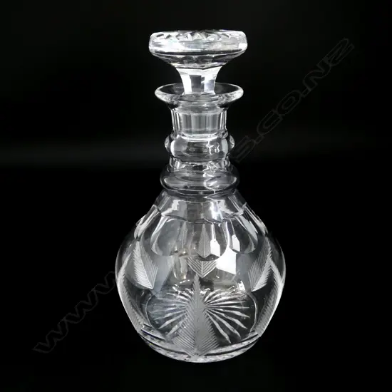 EARLY TO MID 20thC STUART CUT CRYSTAL MALLET BODIED DECANTER H.230mm