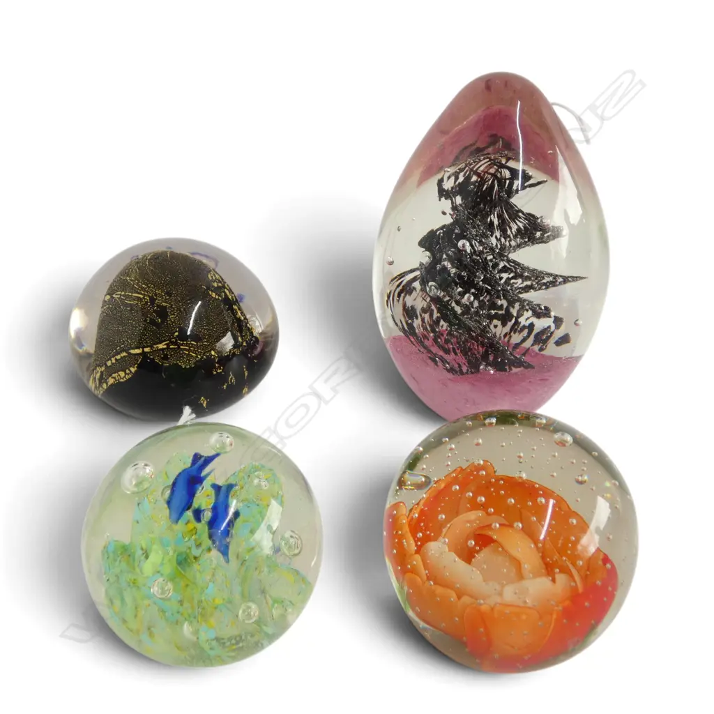4 ART GLASS PAPER WEIGHTS H.125mm Image 1++