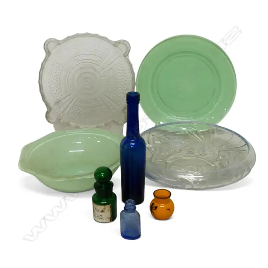 5 PCES OF PRESSED GLASS Dia.260mm + 4 OTHERS