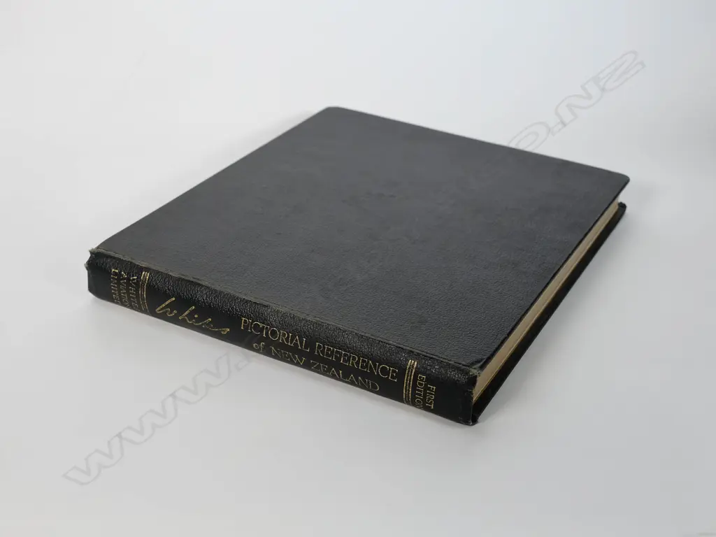 Whites Aviation - Pictorial Reference Book of New Zealand. First Edition Image 1++
