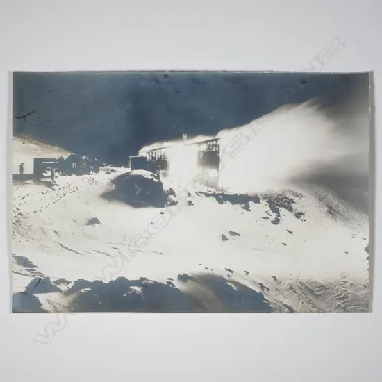 EARLY 20TH C. SILVER GELATIN PHOTOGRAPH (ANTARCTICA?)