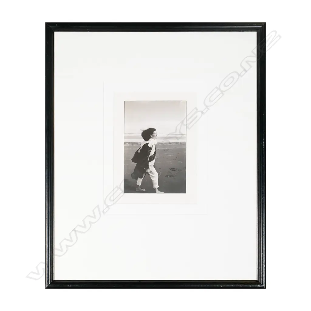 Brian Brake (1927-1988) - Figure on Beach - Gelatin Silver Photograph Image 1++