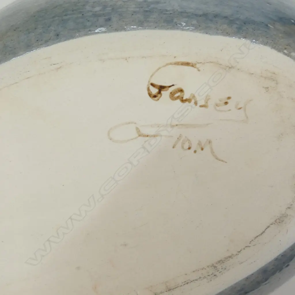 3 CERAMIC DISHES INCL. STUDIO CERAMICS CLAM SHELL W.170mm, LIDDED PYREX, KAREN HANSEN DESIGN WOVEN BOWL (BOXED) Image 1++