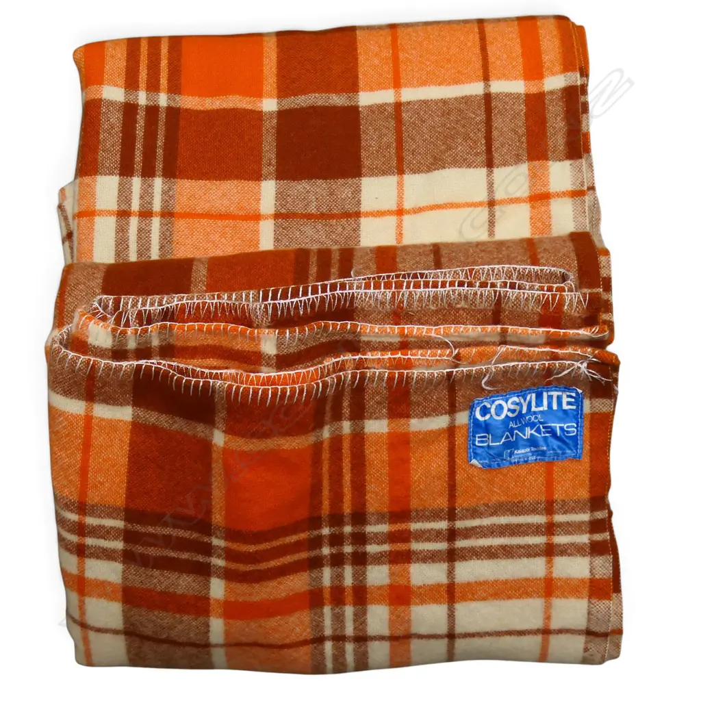 2 KAIAPOI WOOLLEN BLANKETS Image 1++