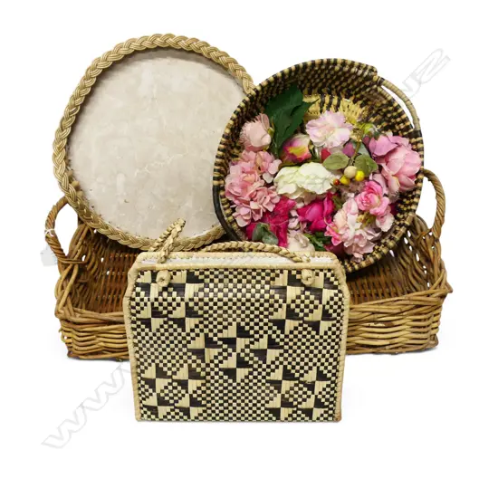 3 CANE BASKETS + BAG W.660mm