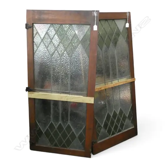 PR LEADLIGHT GLASS CABINET DOORS 1185x550mm