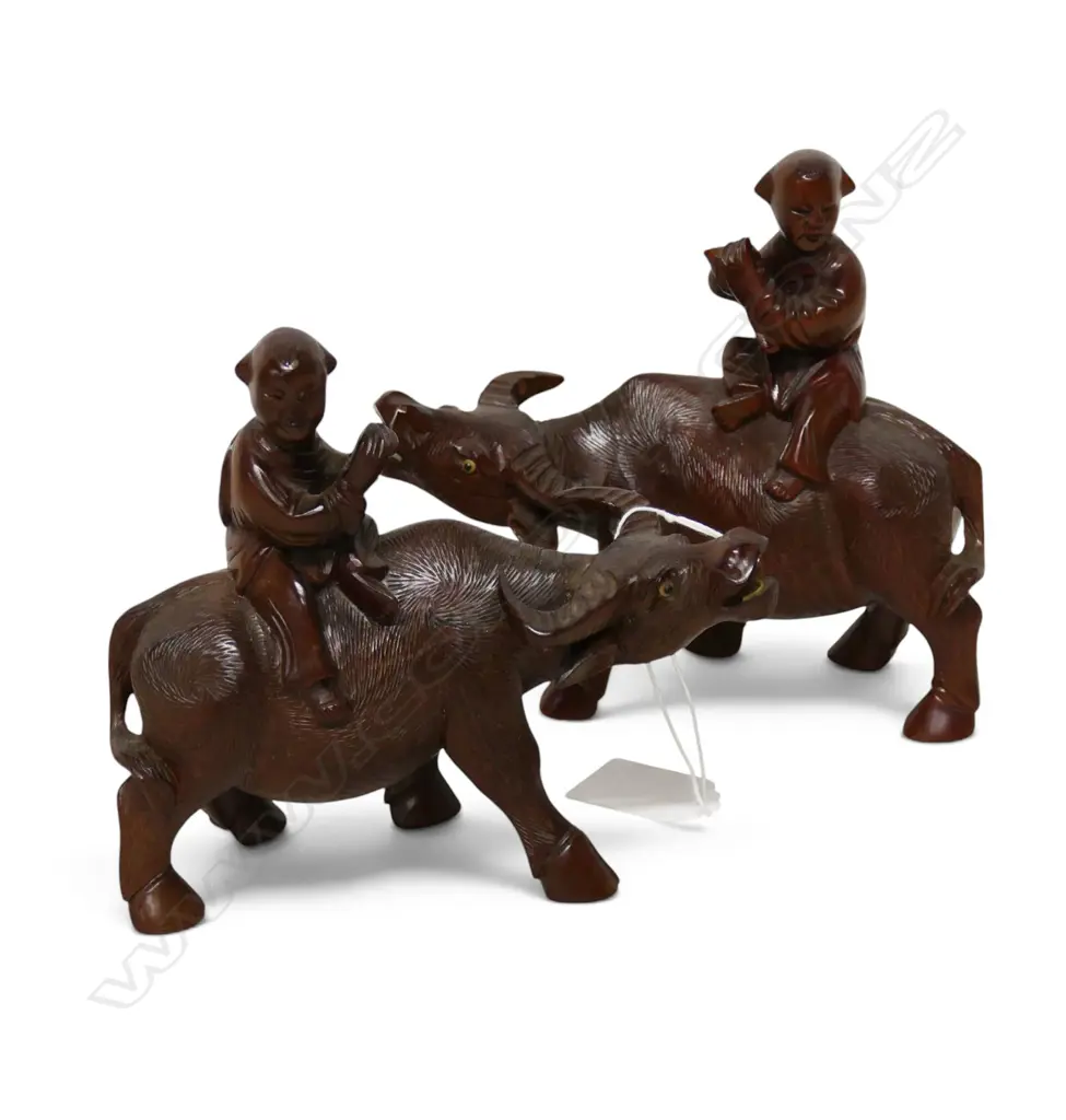 PR CARVED CHINESE CHILDREN ON BISON L.150mm Image 1++