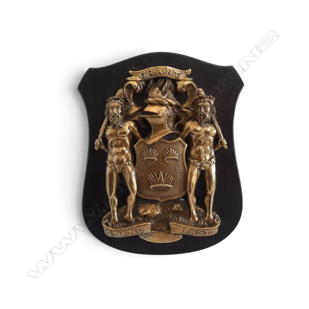 HEAVY BRASS 'GRANT' ARMORIAL on shield mount, editioned verso 257/500 H.280mm Image 1++