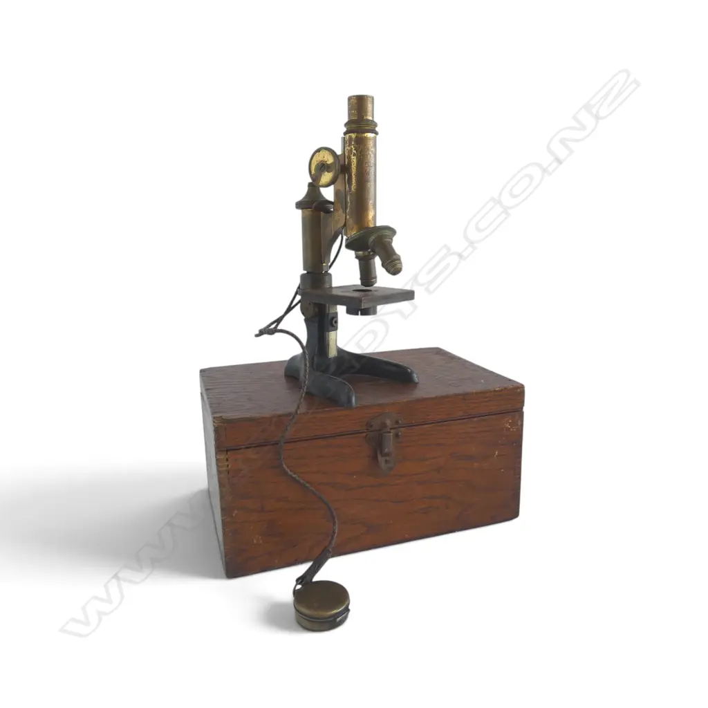 CASED MICROSCOPE; E. LEITZ WETZLAR + COMPASS 45mm dia Image 1++