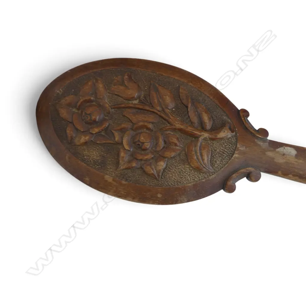 HANDMIRROR, CRUMB BRUSHES, BOWLS, LEADLIGHT, CARVED HAND ETC Image 1++
