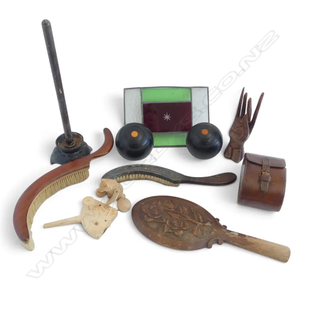 HANDMIRROR, CRUMB BRUSHES, BOWLS, LEADLIGHT, CARVED HAND ETC Image 1++