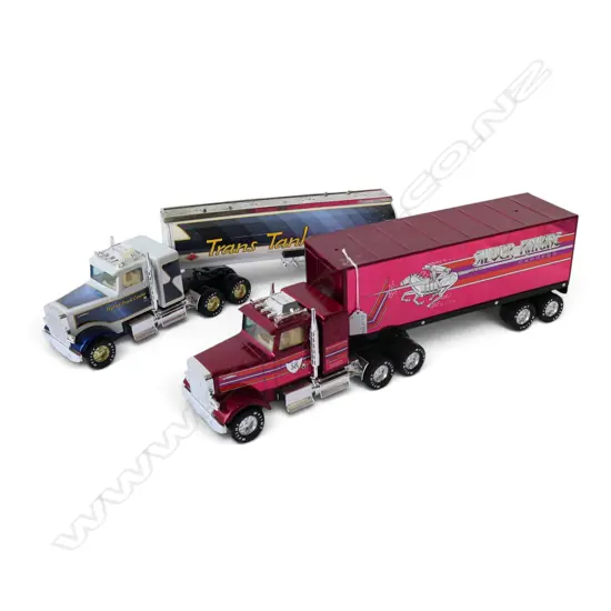 2 NYLINT CORP USA TOY TRUCKS C.1980 L.640mm