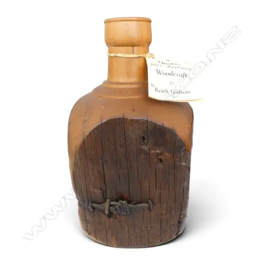 VINTAGE TOTARA FENCE POST BOTTLE