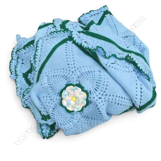 CROCHET BLANKET, FLORAL EMBELLISHMENT 3000 x 2100 cm