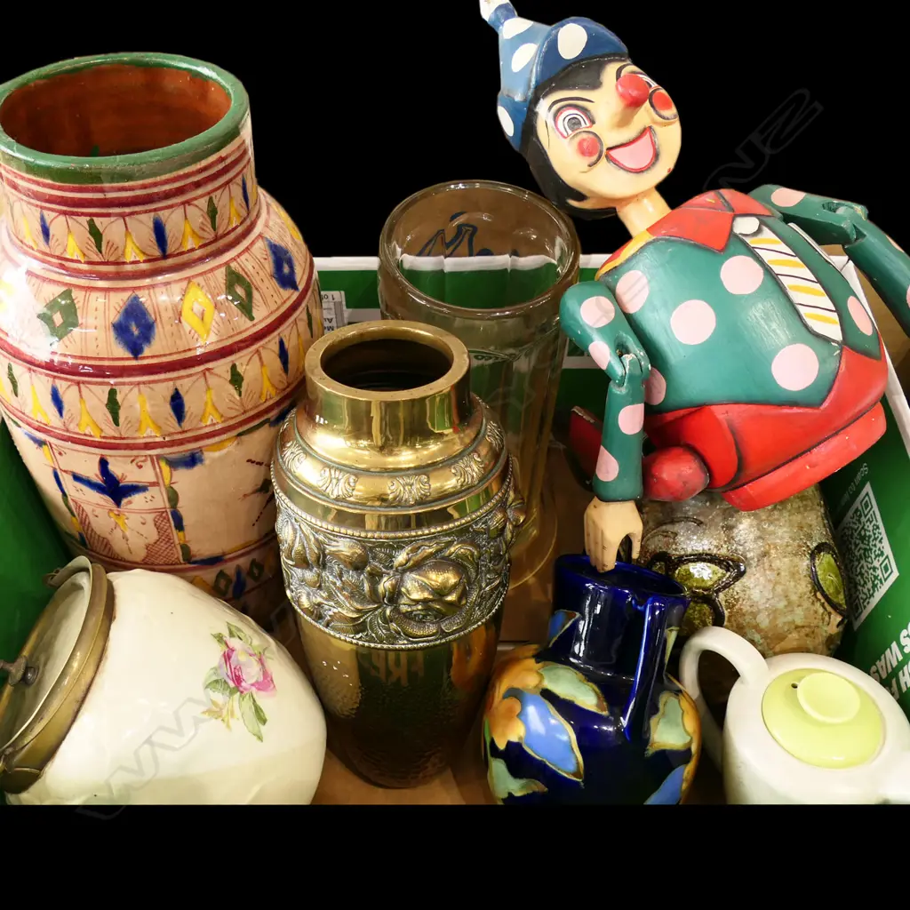 ASST. VASES ETC Image 1++