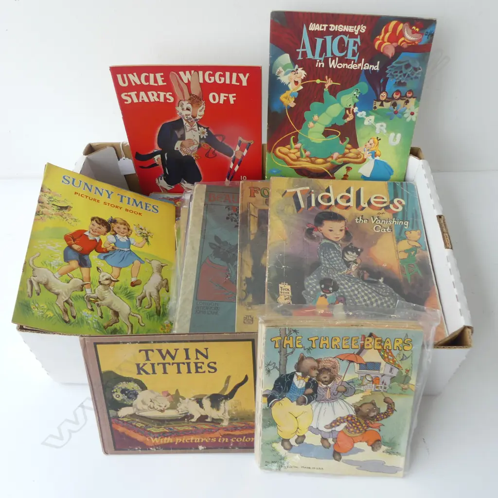 GOOD LGE COLLECTION VINTAGE CHILDREN'S BOOKS mostly in very good condition: 'The Merry Drawfs'etc Image 1++