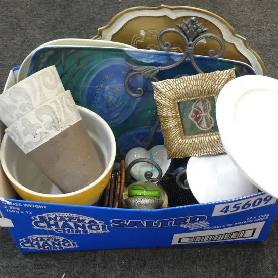 ASST. CERAMICS; PLATES, PLANT POTS ETC
