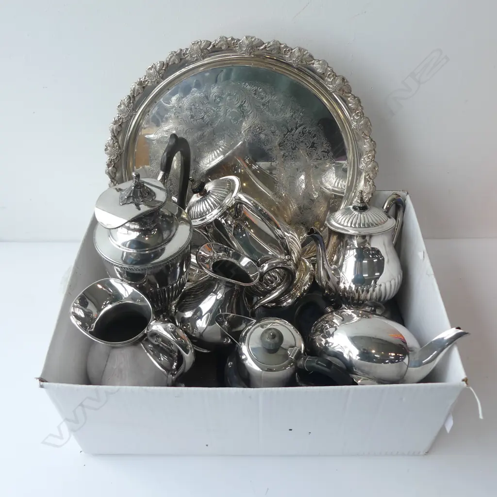 ASST. SILVER PLATE & CASED CUTLERY Image 1++