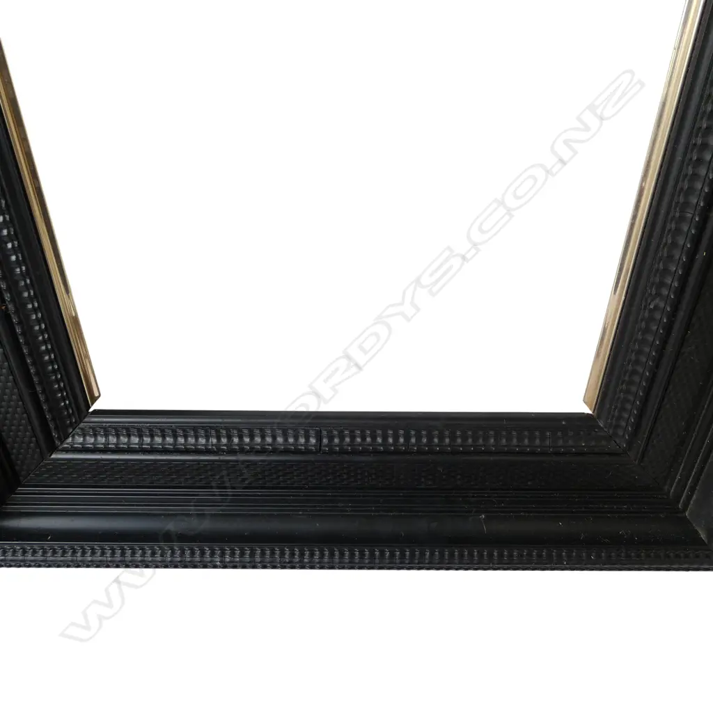 4 VINTAGE ART FRAMES Image 1++