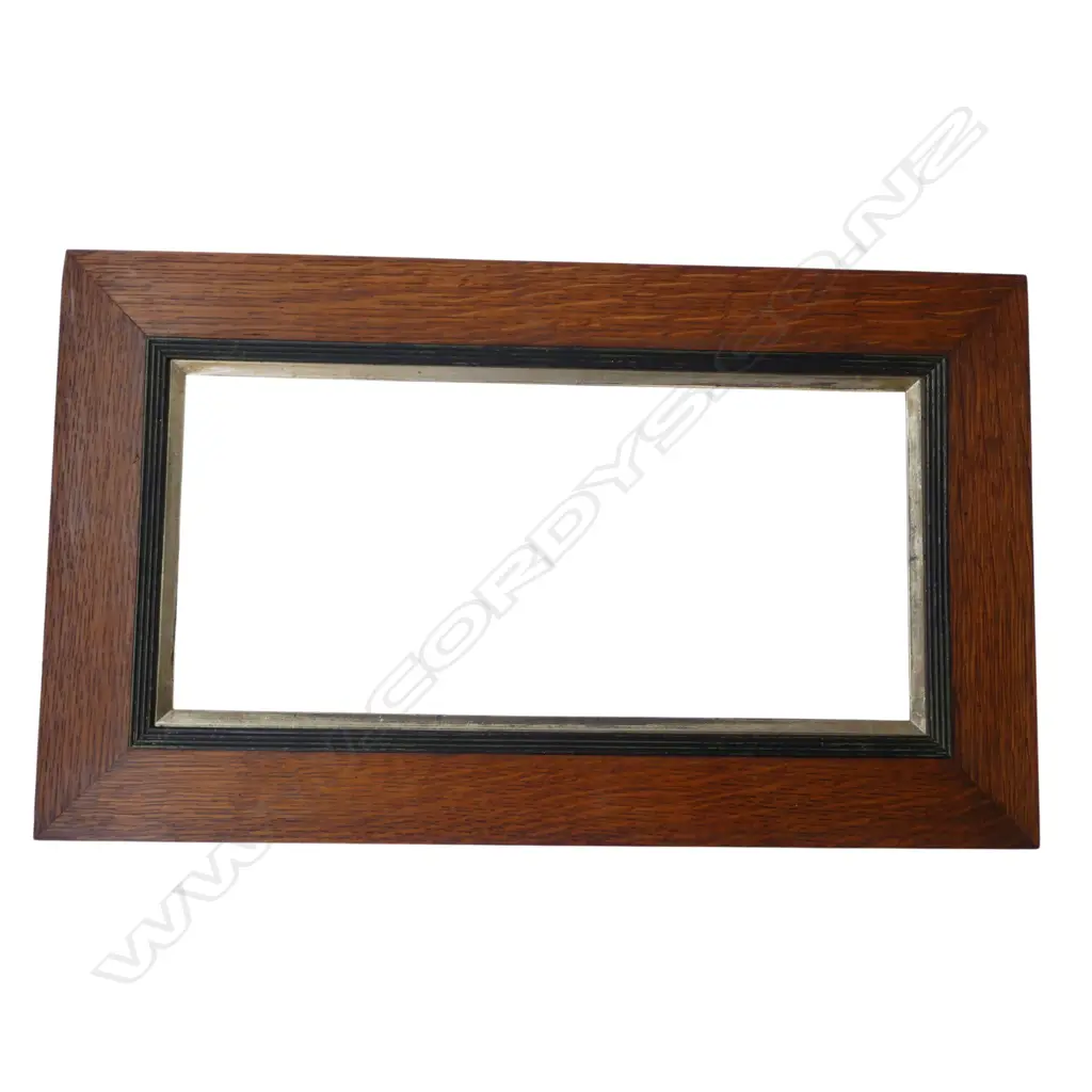 4 VINTAGE ART FRAMES Image 1++