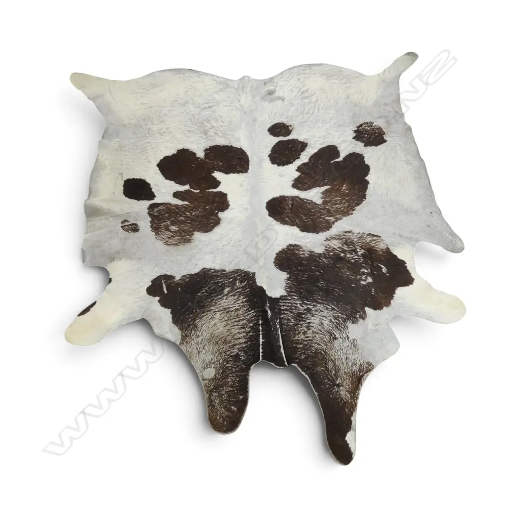 LG COW HIDE RUG 2040x1820mm Image 1++