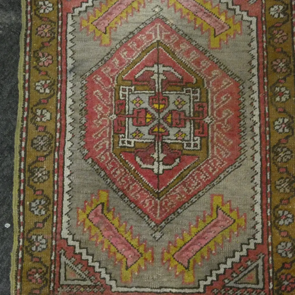 HAND KNOTTED ALL WOOL RUG 780x510mm Image 1++