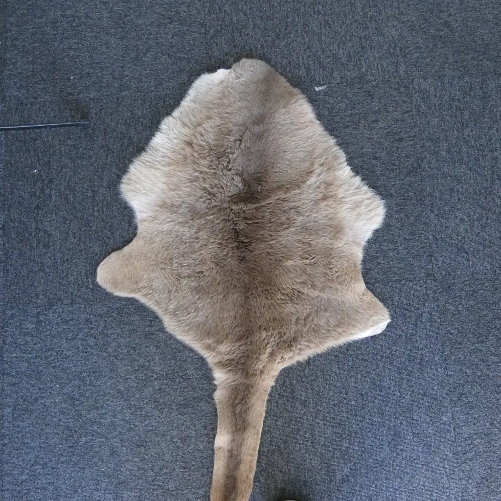 WALLABY HIDE L.1350mm Image 1++