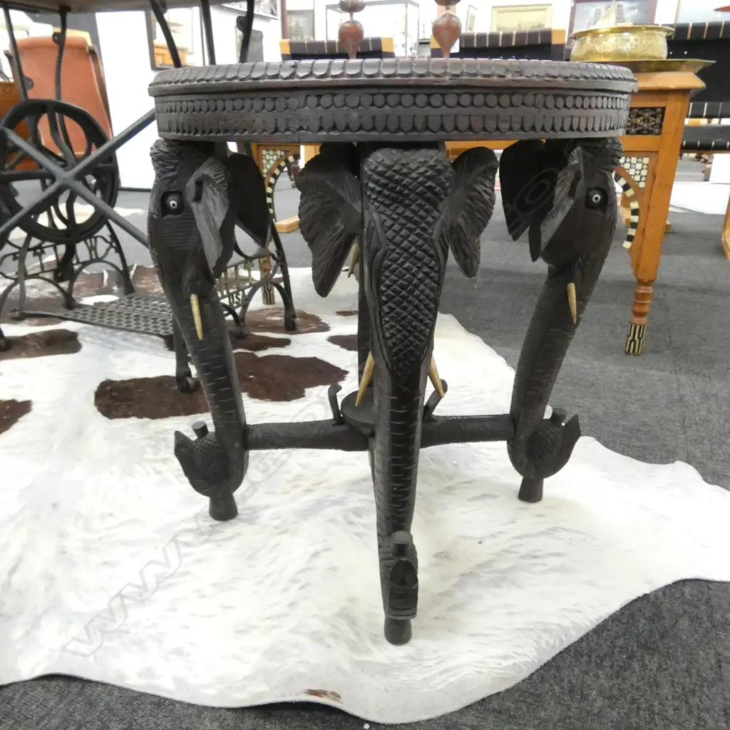 CARVED ROUND INLAY ELEPHANT TABLE DIA450MM Image 1++