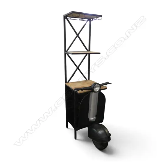 BESPOKE WINE BAR w. METAL SCOOTER FRONT 600x900x1830mm