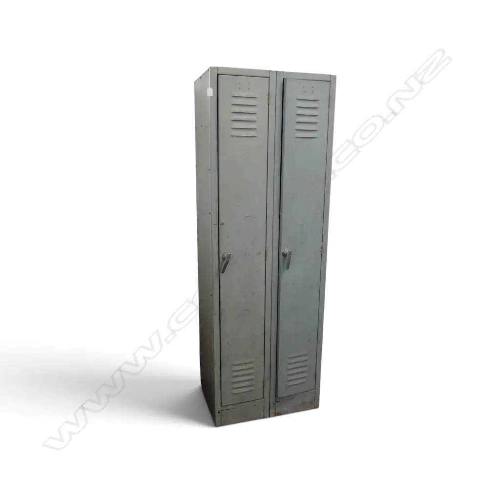 2 METAL LOCKERS 620x490x1810mm Image 1++