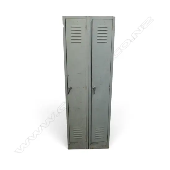 2 METAL LOCKERS 620x490x1810mm