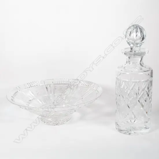 Crystal Bowl (dia. 255mm) with Cut glass decanter (h. 270mm)