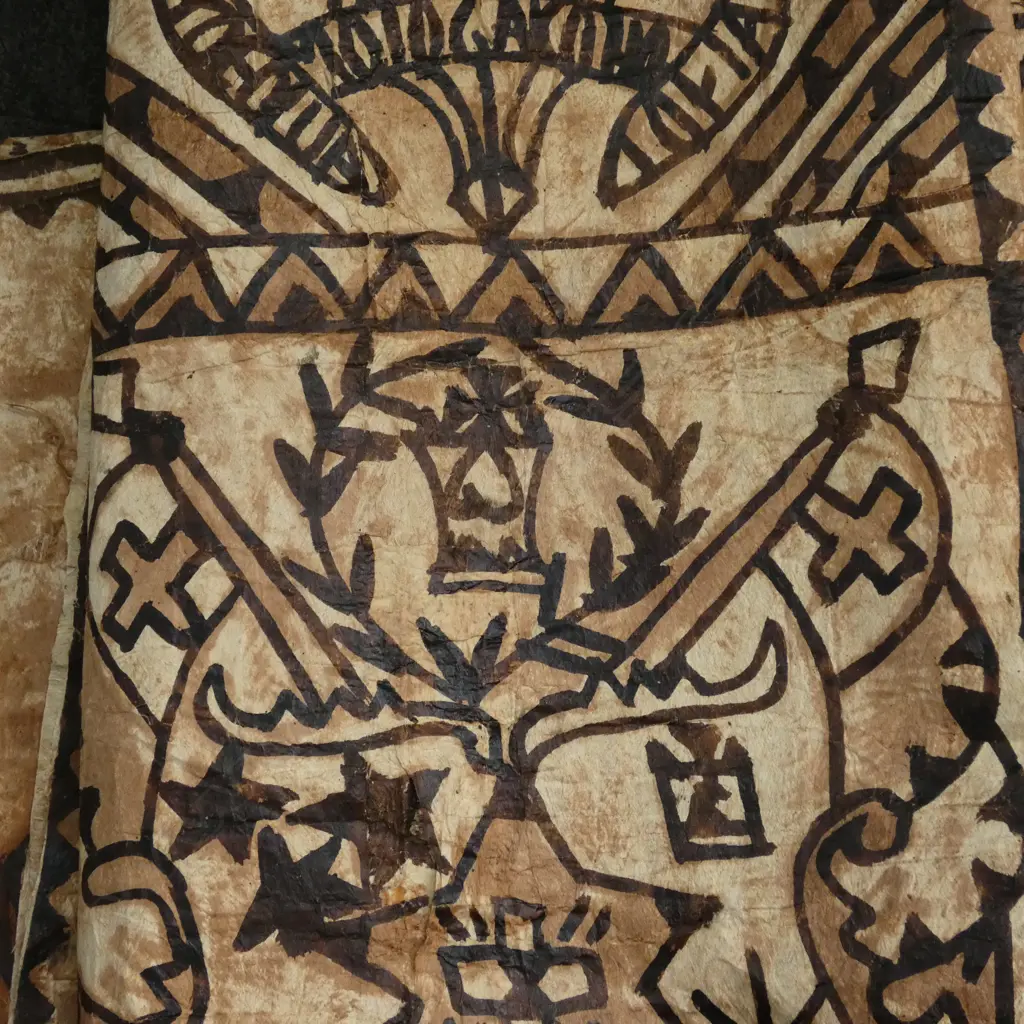 3 TAPA CLOTH Image 1++