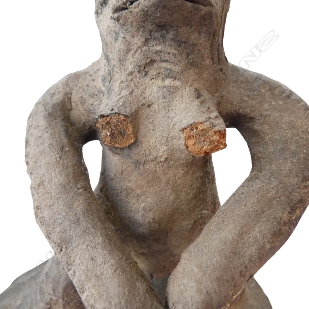 3 PCES OF PAPUA NEW GUINEA two ceramic figures faults L.400mm Image 1++