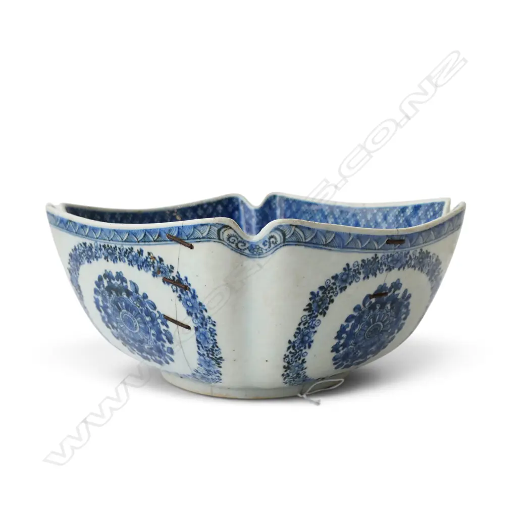 ORIENTAL B/W BOWL, OLD STAPLE REPAIR 250x250mm Image 1++