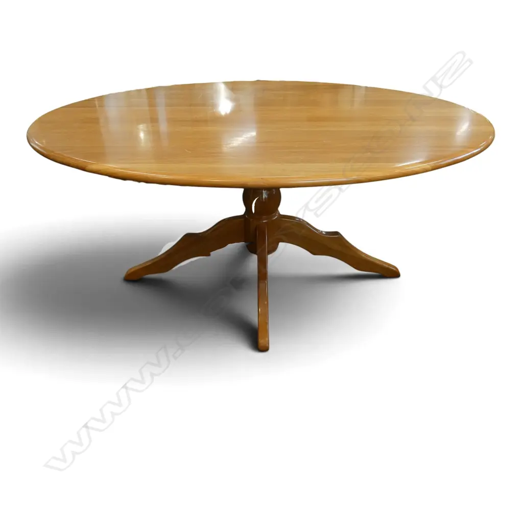 OVAL RIMU DINING TABLE 1630x1200x730mm Image 1++