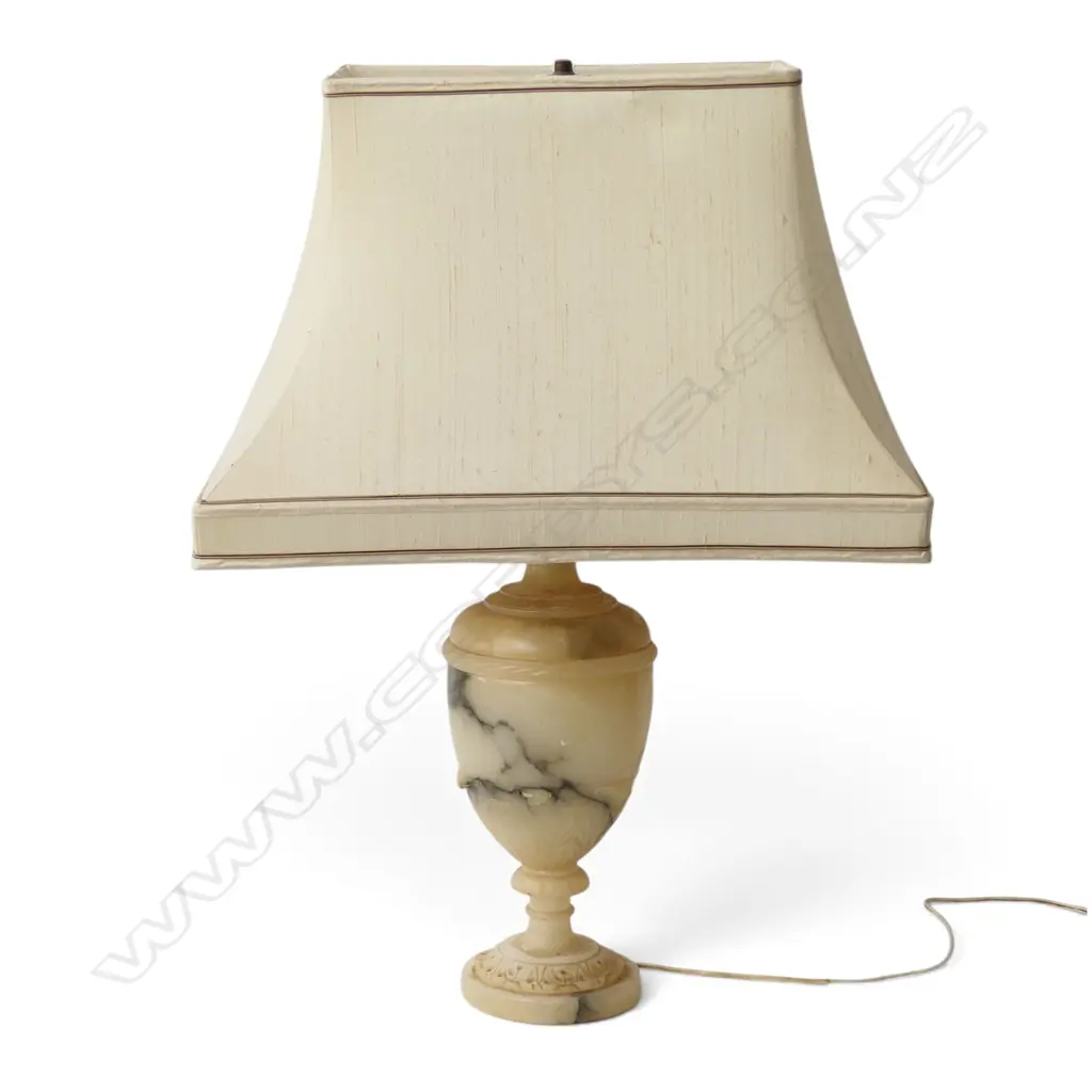 TABLE LAMP w. ONYX BASE H.860mm Image 1++