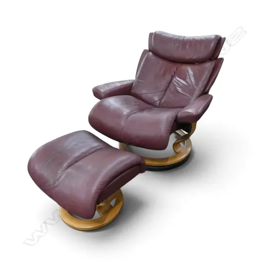 EKORNES (NORWAY) LEATHER RECLINER w. FOOTREST H.1060mm