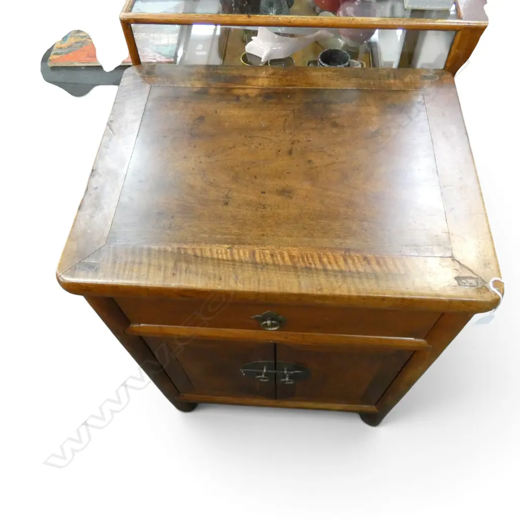 ORIENTAL HARD WOOD CABINET 640x500x840mm Image 1++