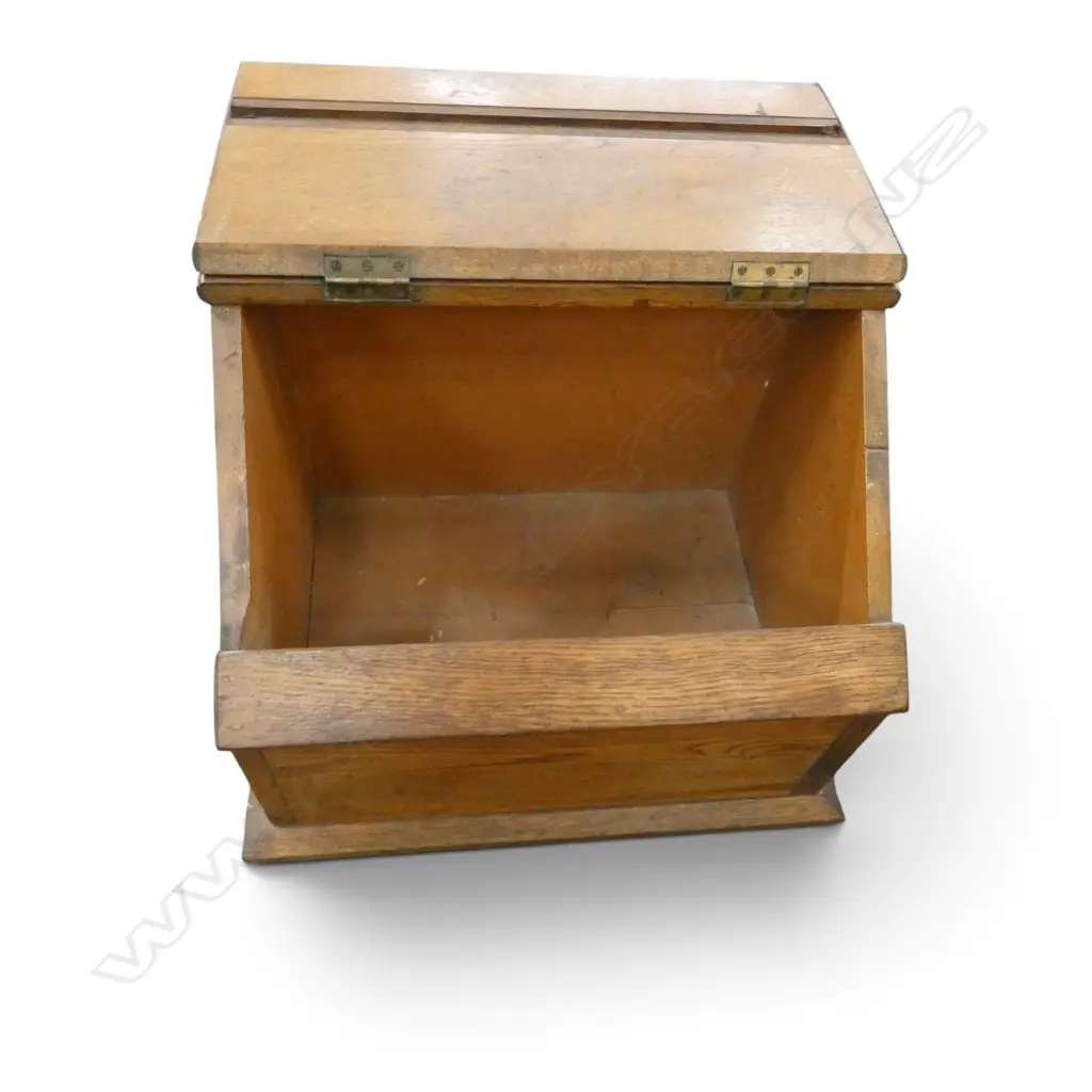 LG OAK TABLE TOP DESK 610x430x460mm Image 1++