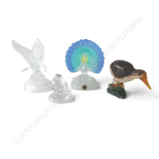 4 ART GLASS ORNAMENTS; KIWI, EAGLE, HUMMEL, PEACOCK H.195mm