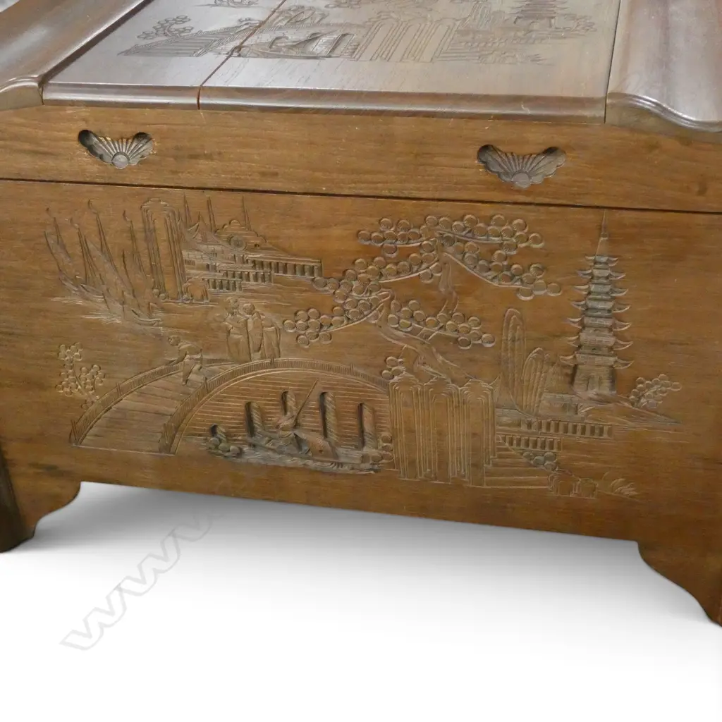 ORIENTAL CAMPHOR CHEST (SPLIT IN TOP PANEL) 1000x540x585mm Image 1++